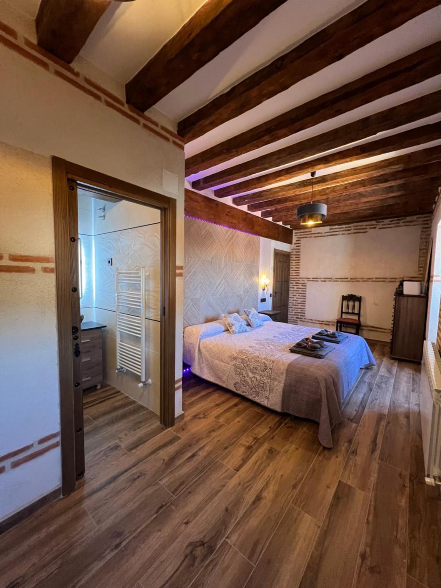 Casa Rural El Torreon Fontiveros Exteriör bild
